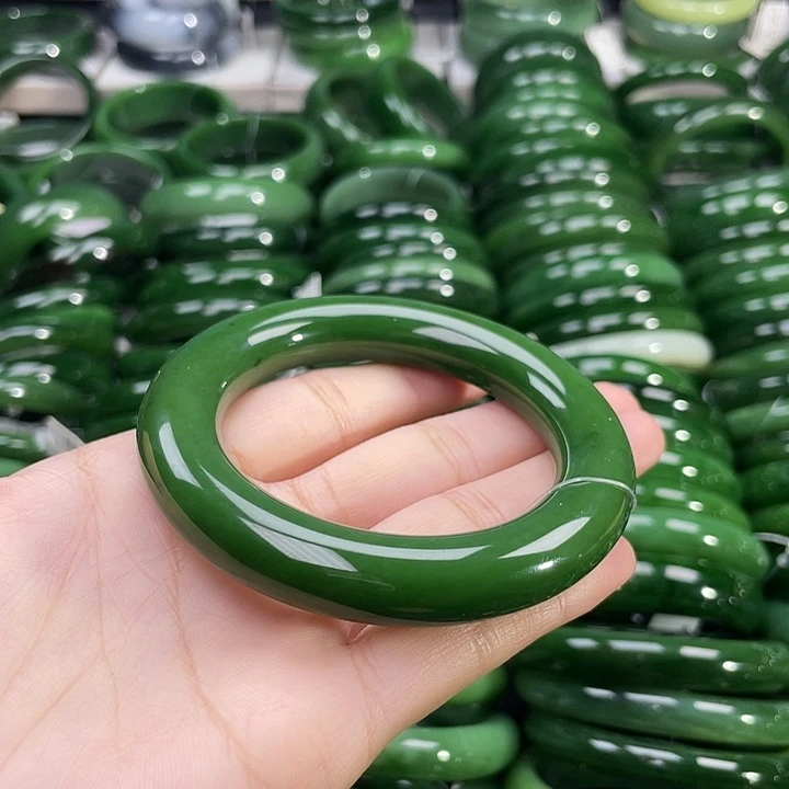 未镶嵌手镯和田玉（碧玉）