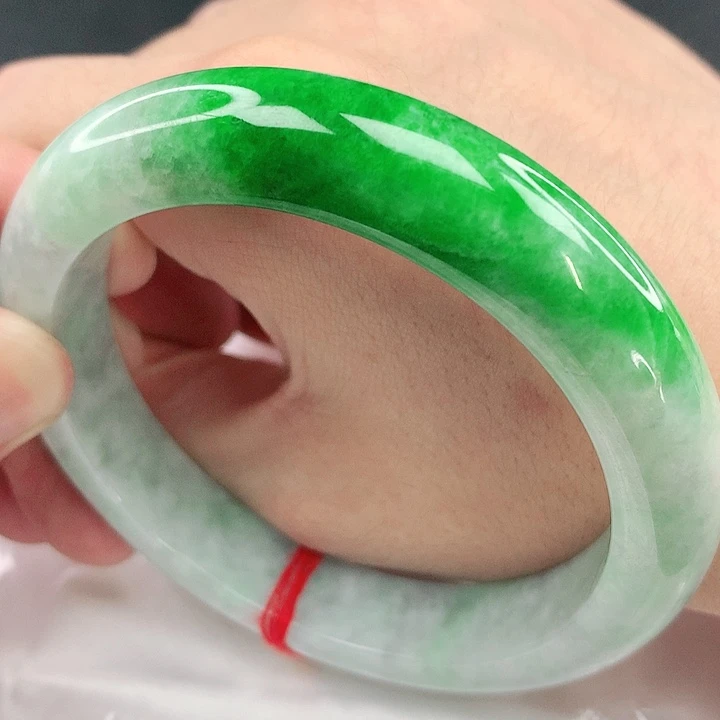 未镶嵌手镯翡翠圈63。0B02。3