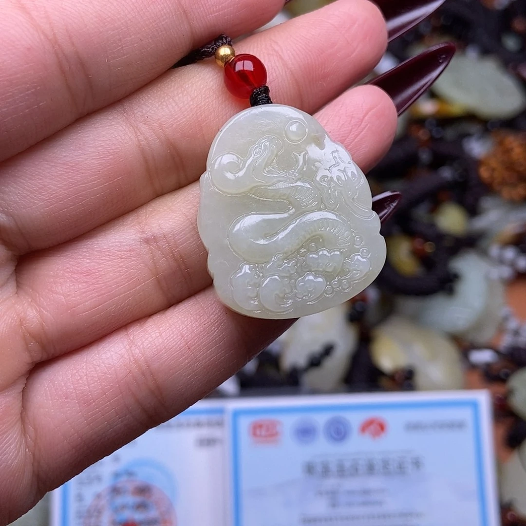 和田玉未镶嵌颈饰