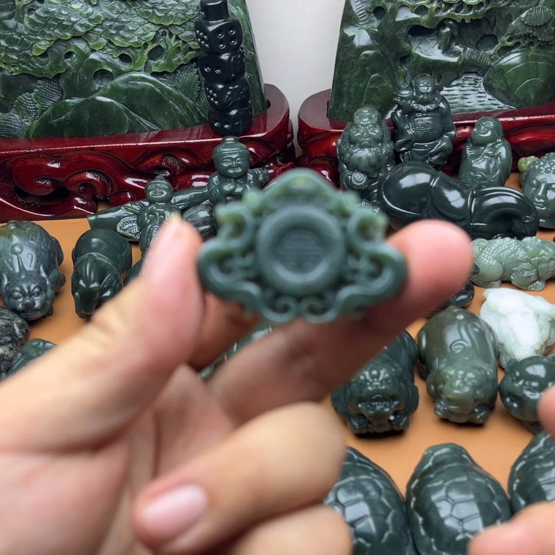 和田玉未镶嵌挂件