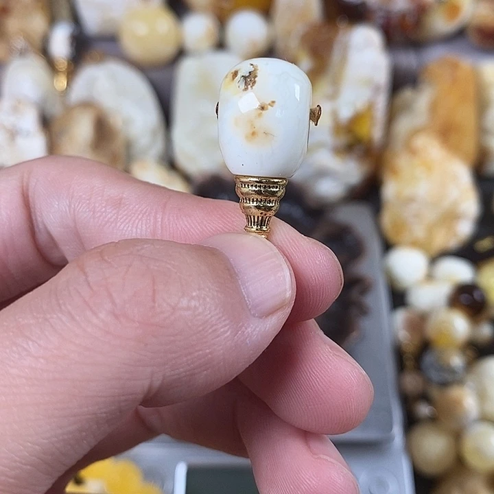琥珀未镶嵌裸石我