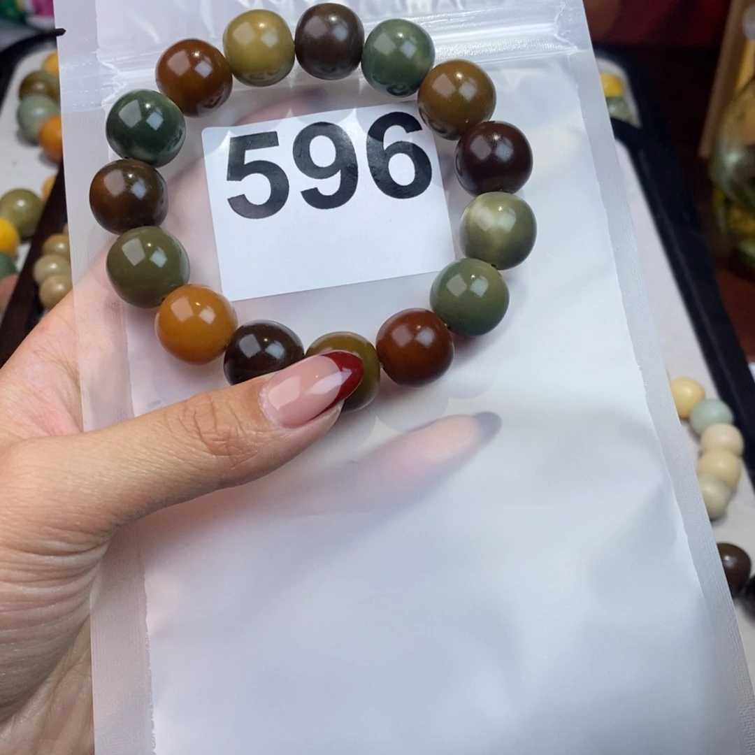白玉菩提手串青*- 596高货干磨
