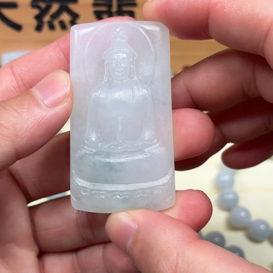 定制翡翠未镶嵌素衣观音