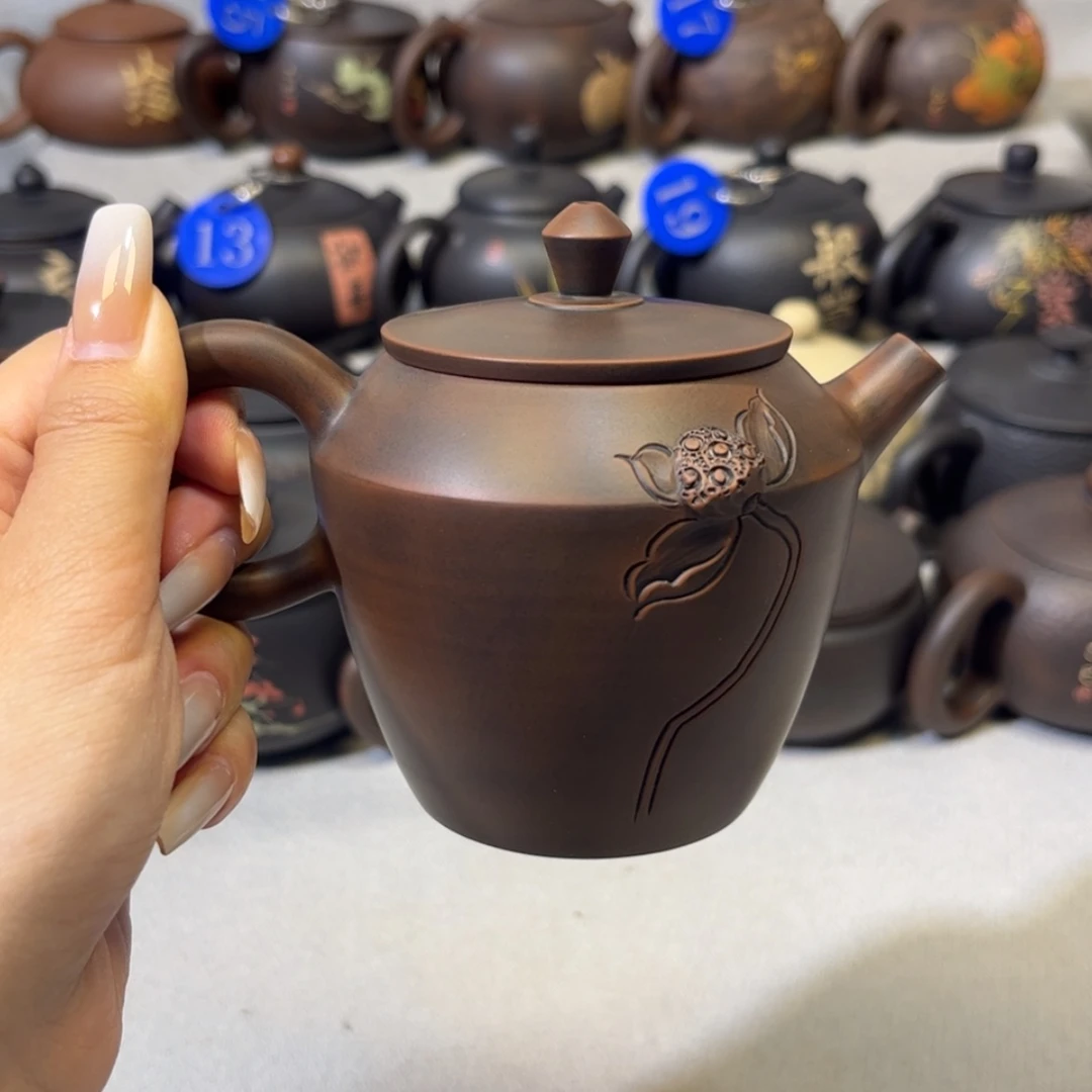 【闪购商品】红泥 浮雕莲蓬 容量 230c c