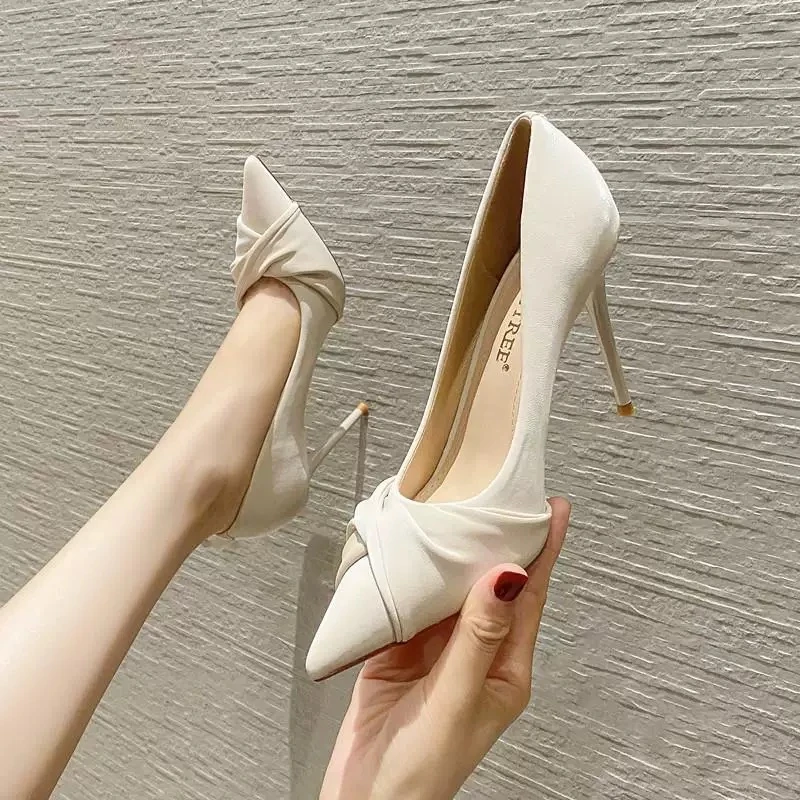 韩版优雅宴会高跟鞋细跟修脚显瘦浅口尖头蝴蝶结单鞋高跟鞋女款女