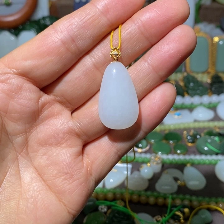 和田玉（白玉）18K金镶嵌颈饰