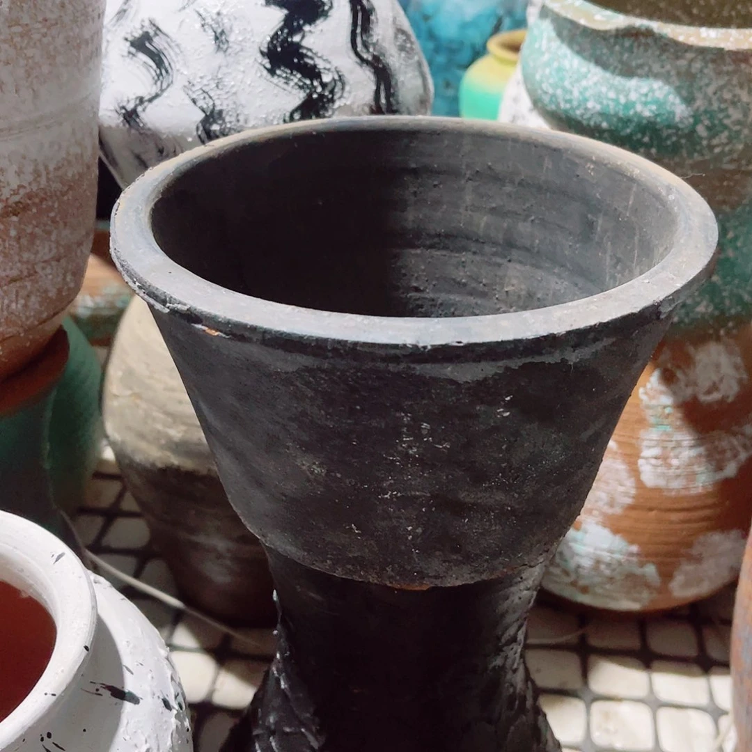 带孔口径16高度12微瑕