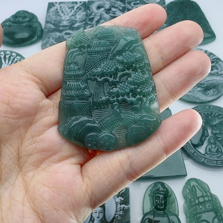 翡翠未镶嵌颈饰多样性发货天然A货翡翠