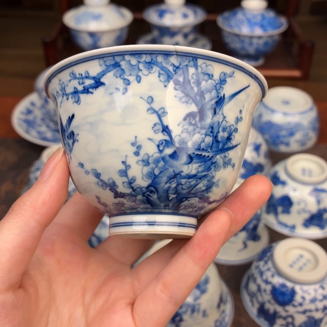 自***在景德镇陶瓷青花主人杯瑕