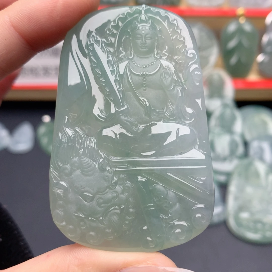 翡翠未镶嵌颈饰文殊菩萨