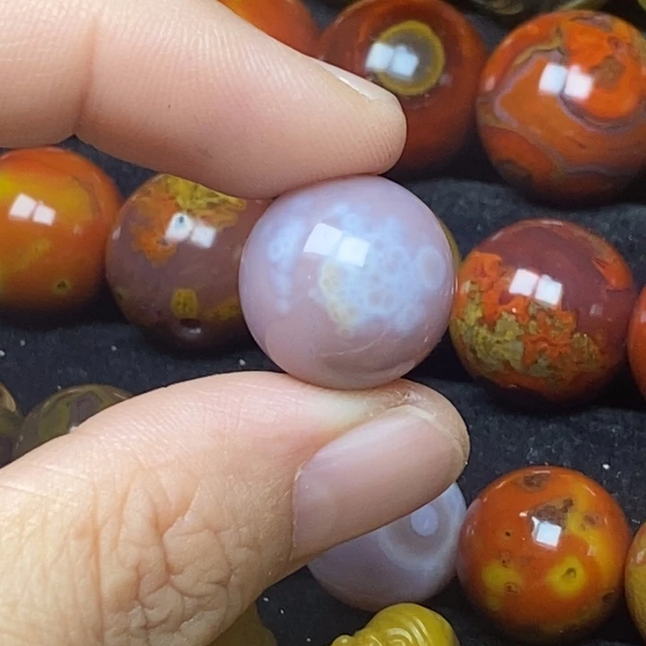 小***秦玛瑙/玉髓未镶嵌圆珠