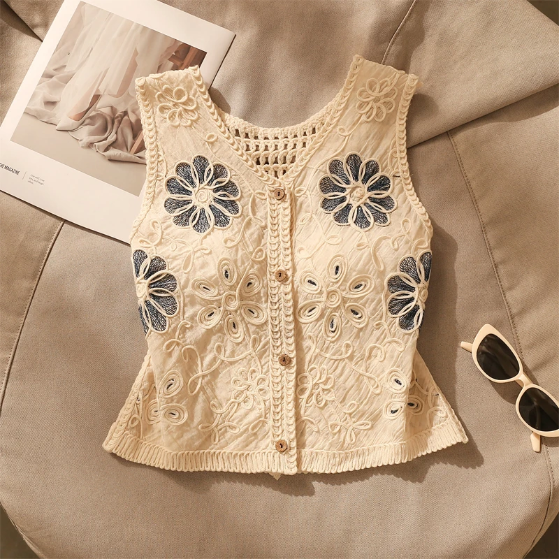 小清新花朵刺绣镂空针织马甲背心女夏季新款百搭修身薄款无袖上衣