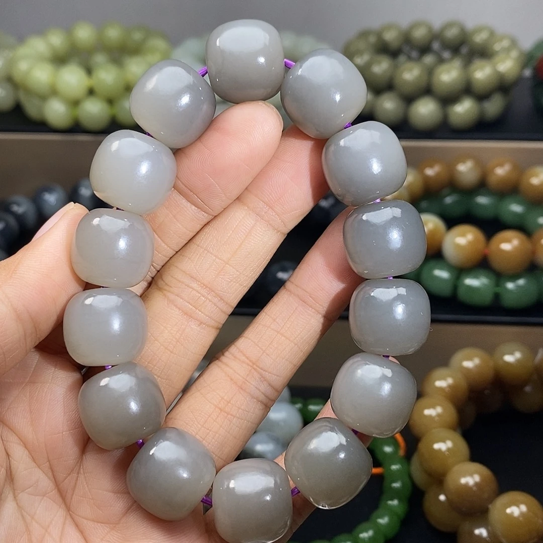 未镶嵌手链和田玉卡16