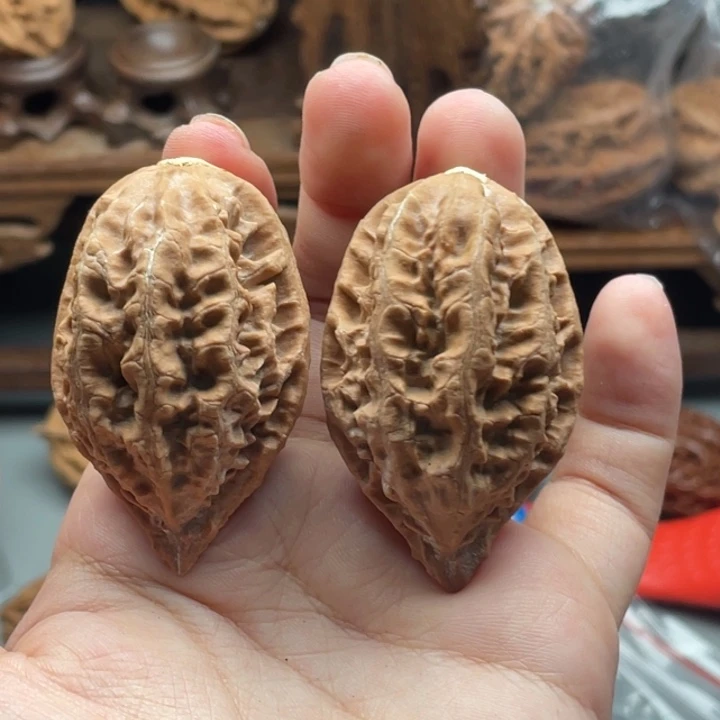 文玩核桃把件白云51