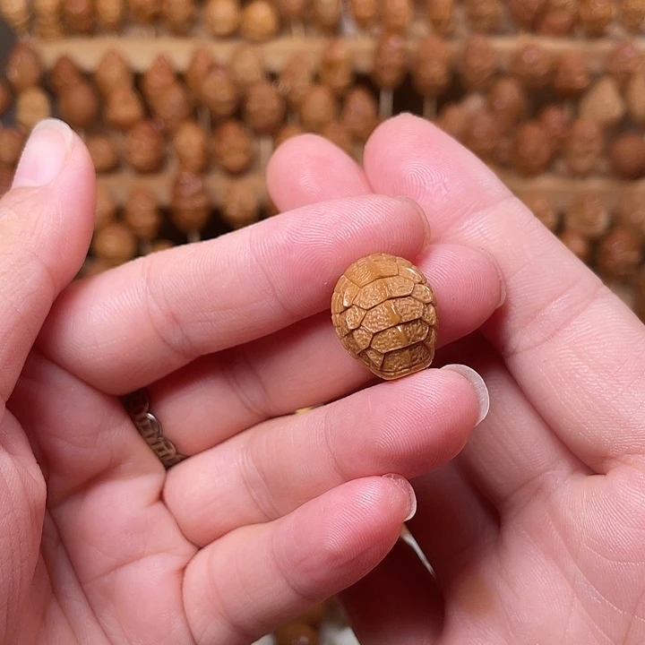 吊坠橄榄核精品富甲