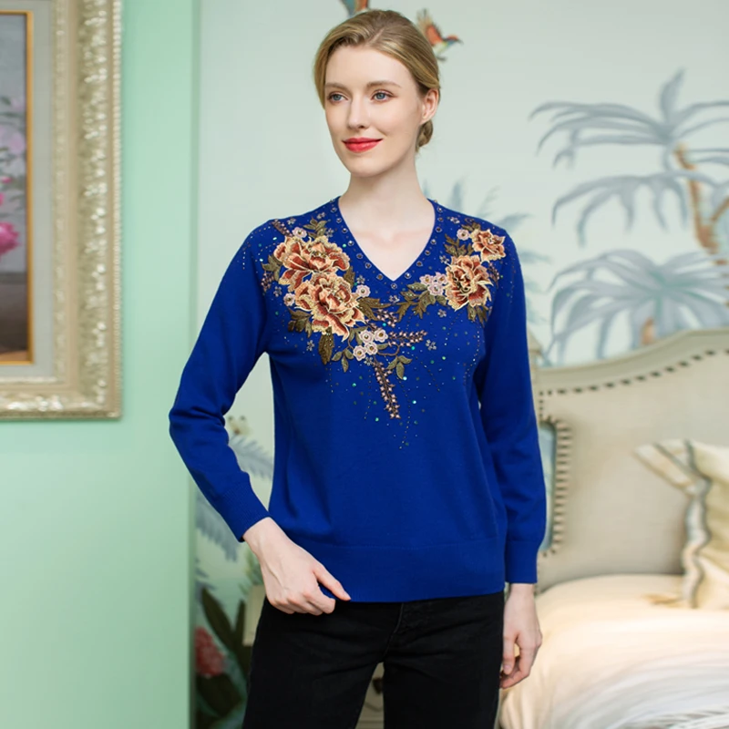 亿喜绣秋冬妈妈装新款针织衫大码上衣洋气中年女羊毛绣花打底5213