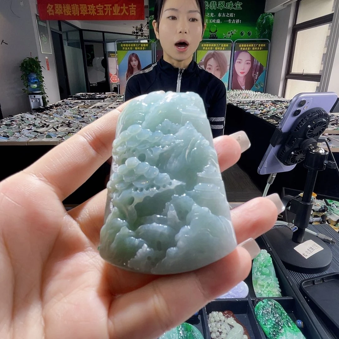 颈饰未镶嵌翡翠一