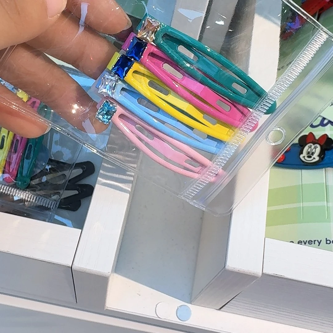 布艺铁合金变夹包