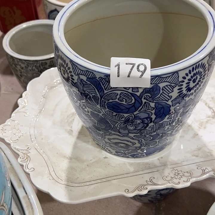 瓷片瑕。。。。。。。。。。。。？？