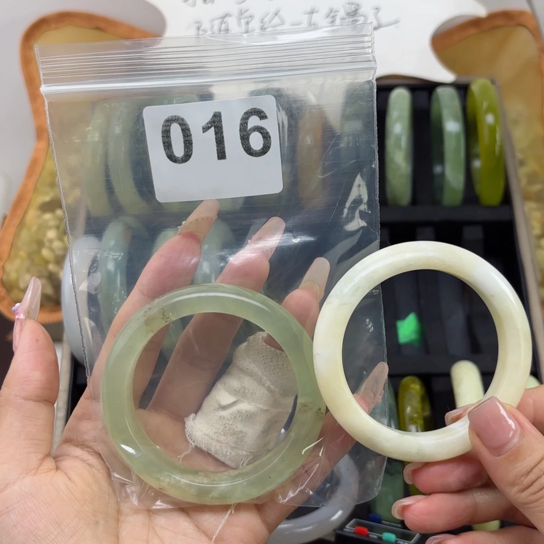 蛇纹石玉未镶嵌手镯星****）