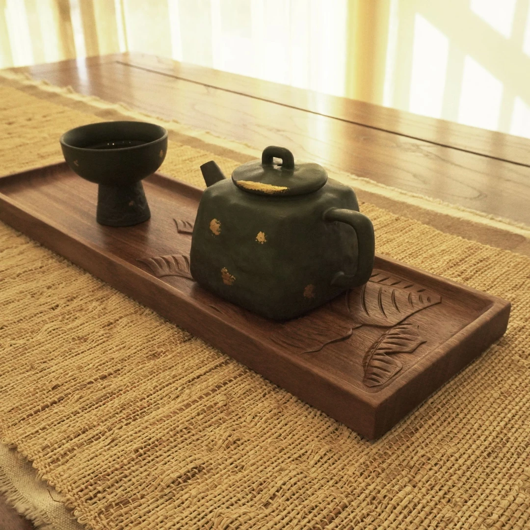 伊隆山 繁花系列-何须蕉绿 整木雕刻  柚木茶盘 中式美学-2