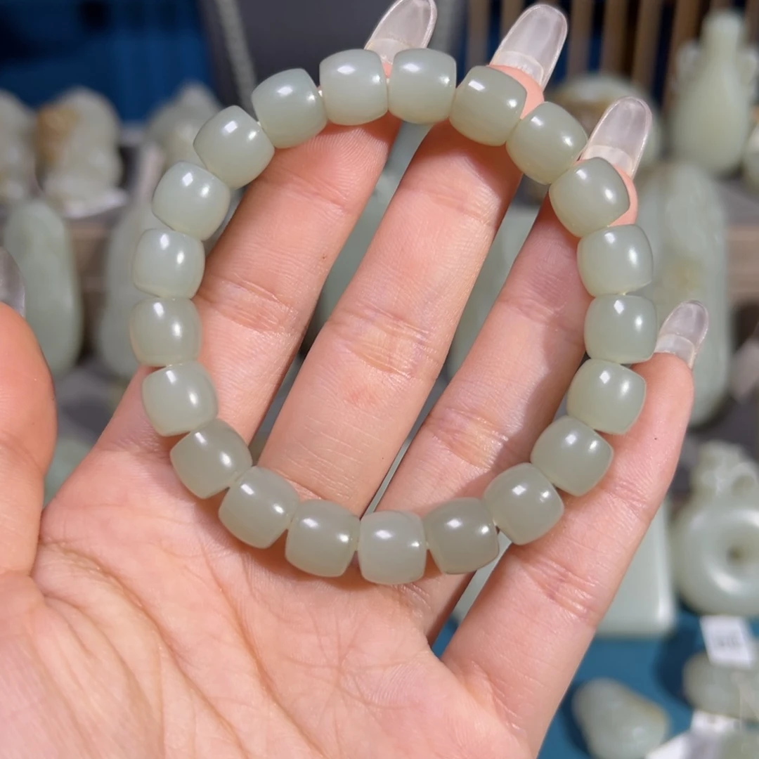 和田玉（糖玉）未镶嵌颈饰