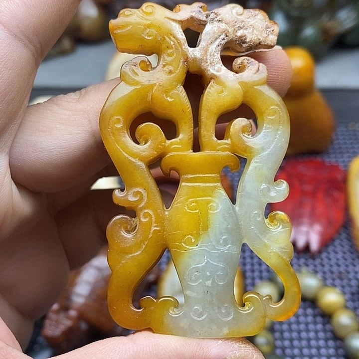 未镶嵌蛇纹石玉颈饰