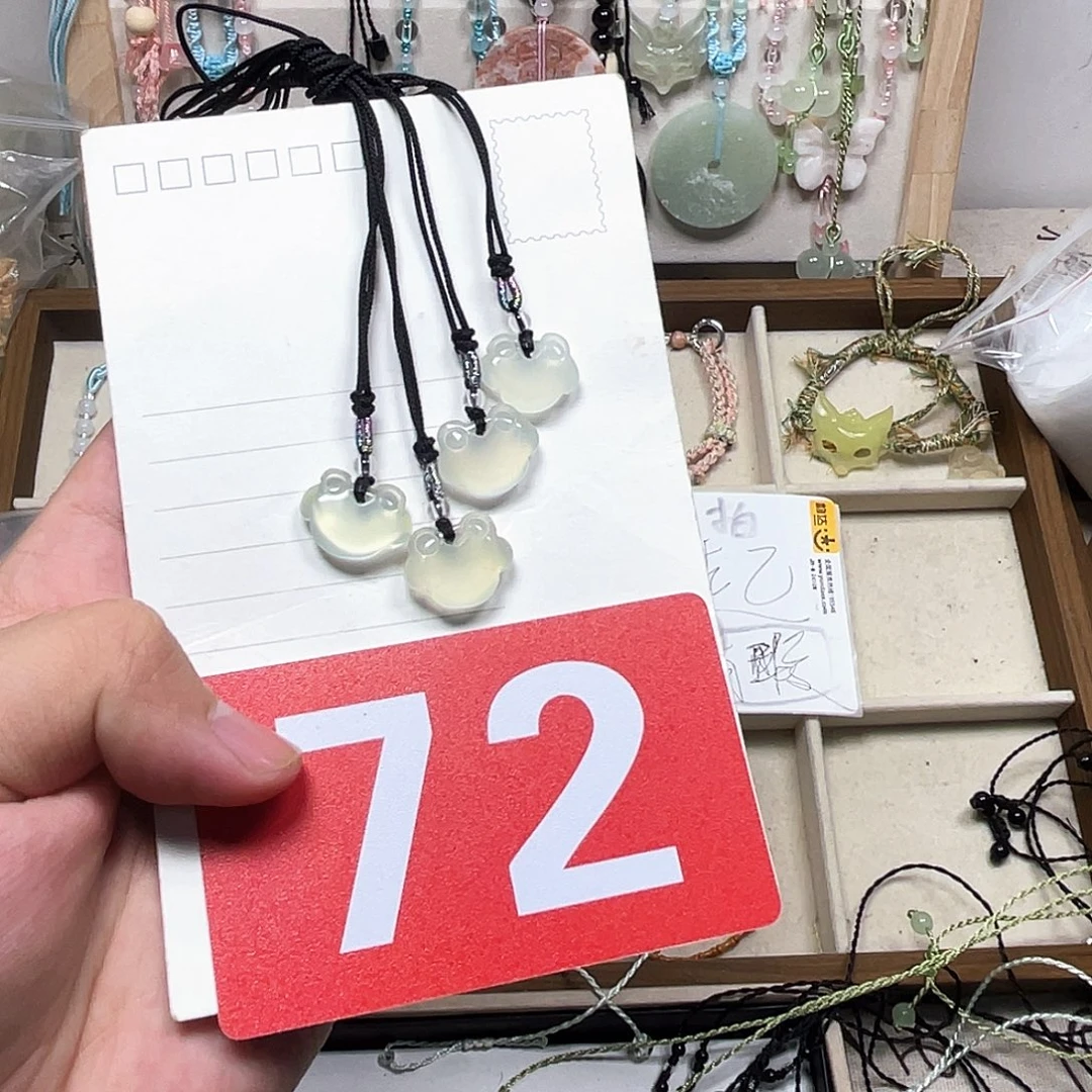 蛇纹石玉合金颈饰