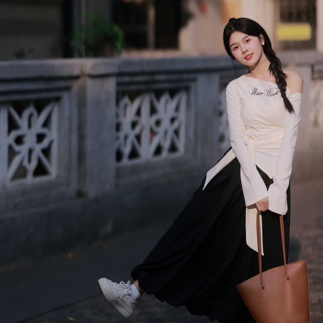 小文【南法假日】早春慵懒风斜肩弹力长袖T恤休闲A字大摆半身裙套装