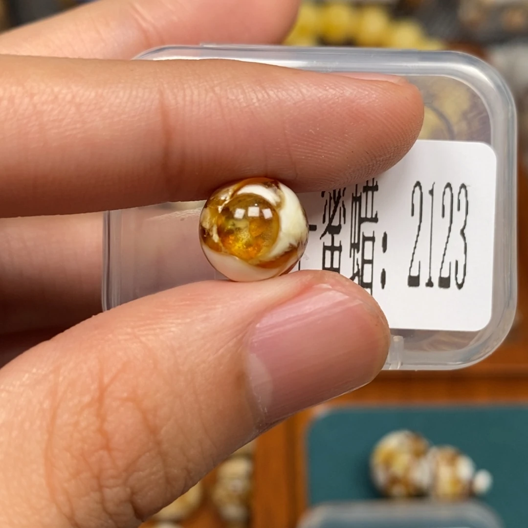 沁色蜜蜡未镶嵌2123