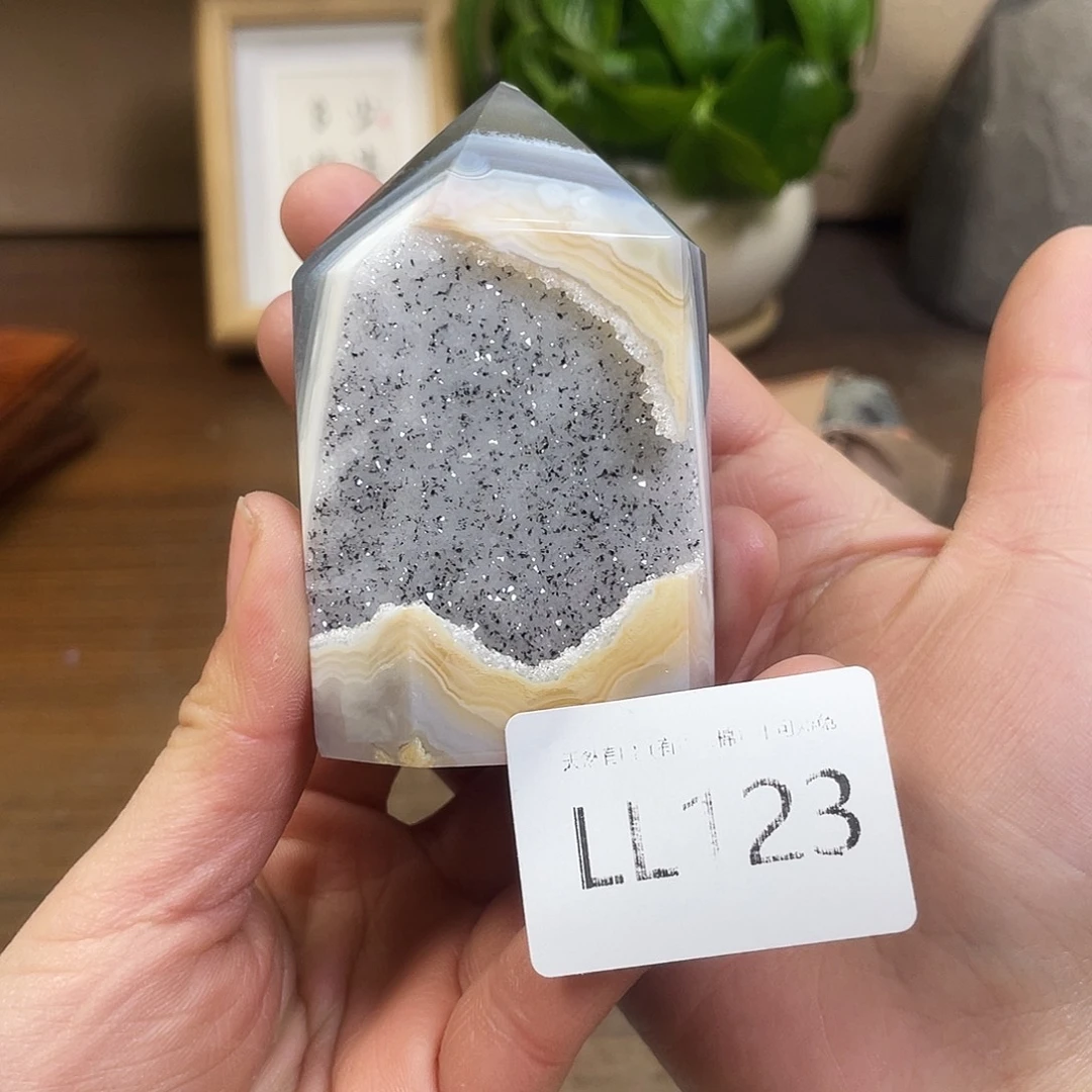 水晶未镶嵌大型摆件（非配饰）