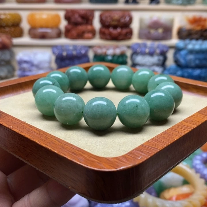 未镶嵌手镯石英质玉