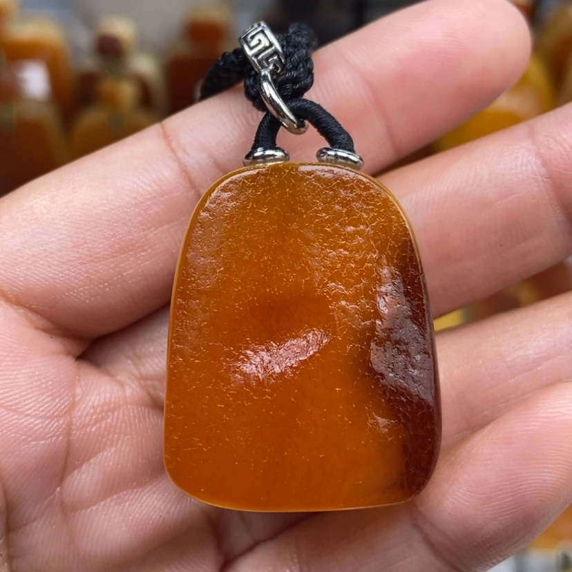 【闪购商品】琥珀颈饰未镶嵌