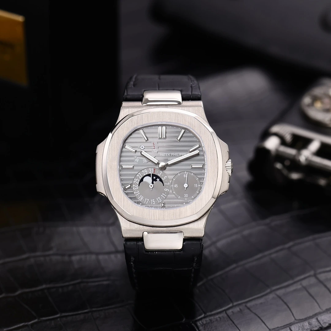 95新 Patek Philippe/百达翡丽 5712G鹦鹉螺 40mm 2021年1月保卡