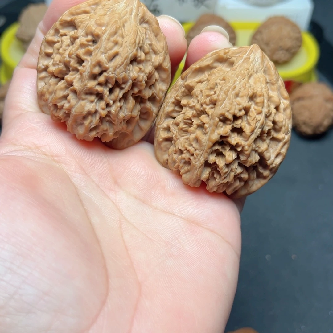 文玩核桃一物一拍42尺全品满天星