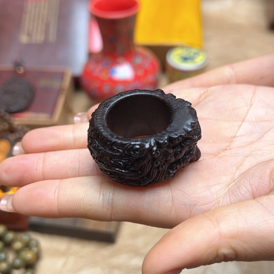 大叶紫檀（黑酸枝木类）