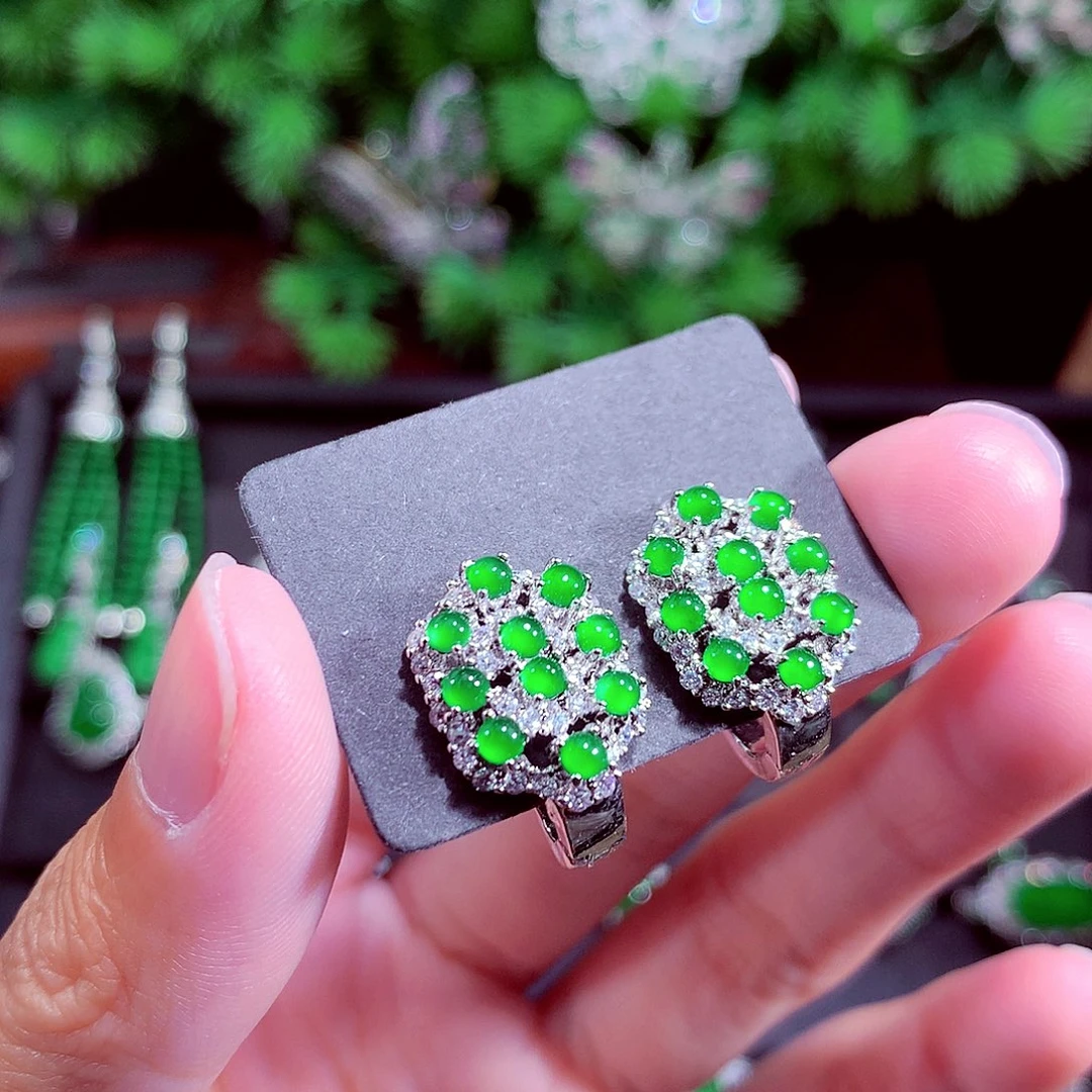 颈饰未镶嵌翡翠天然