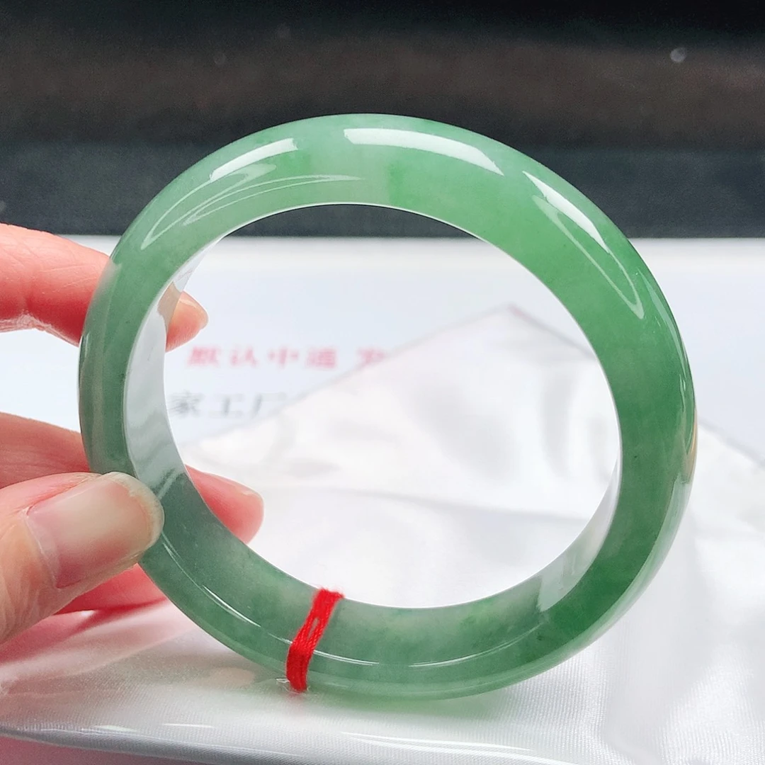 未镶嵌手镯翡翠60圈