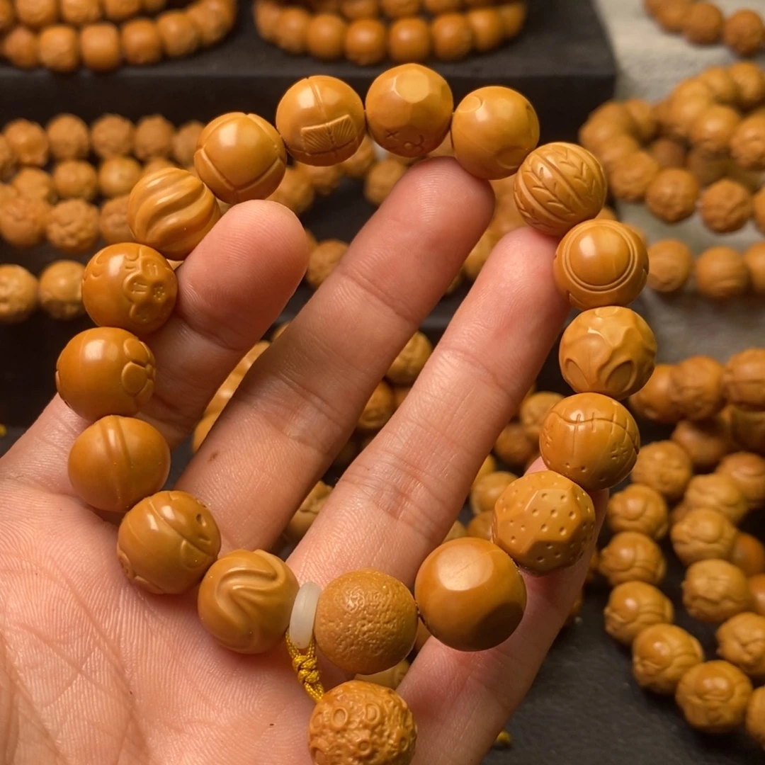 手串猴头核桃直播间