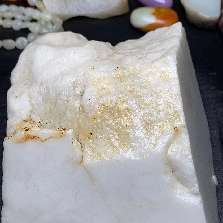 未镶嵌和田玉摆件