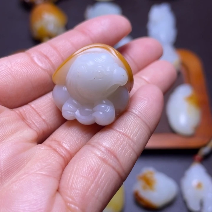 和田玉未镶嵌挂件