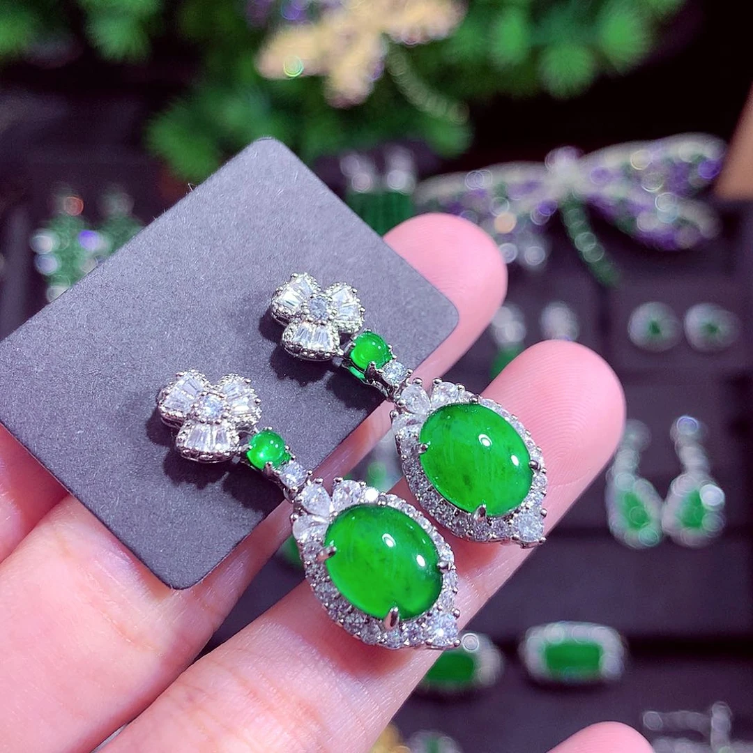 颈饰未镶嵌翡翠天然