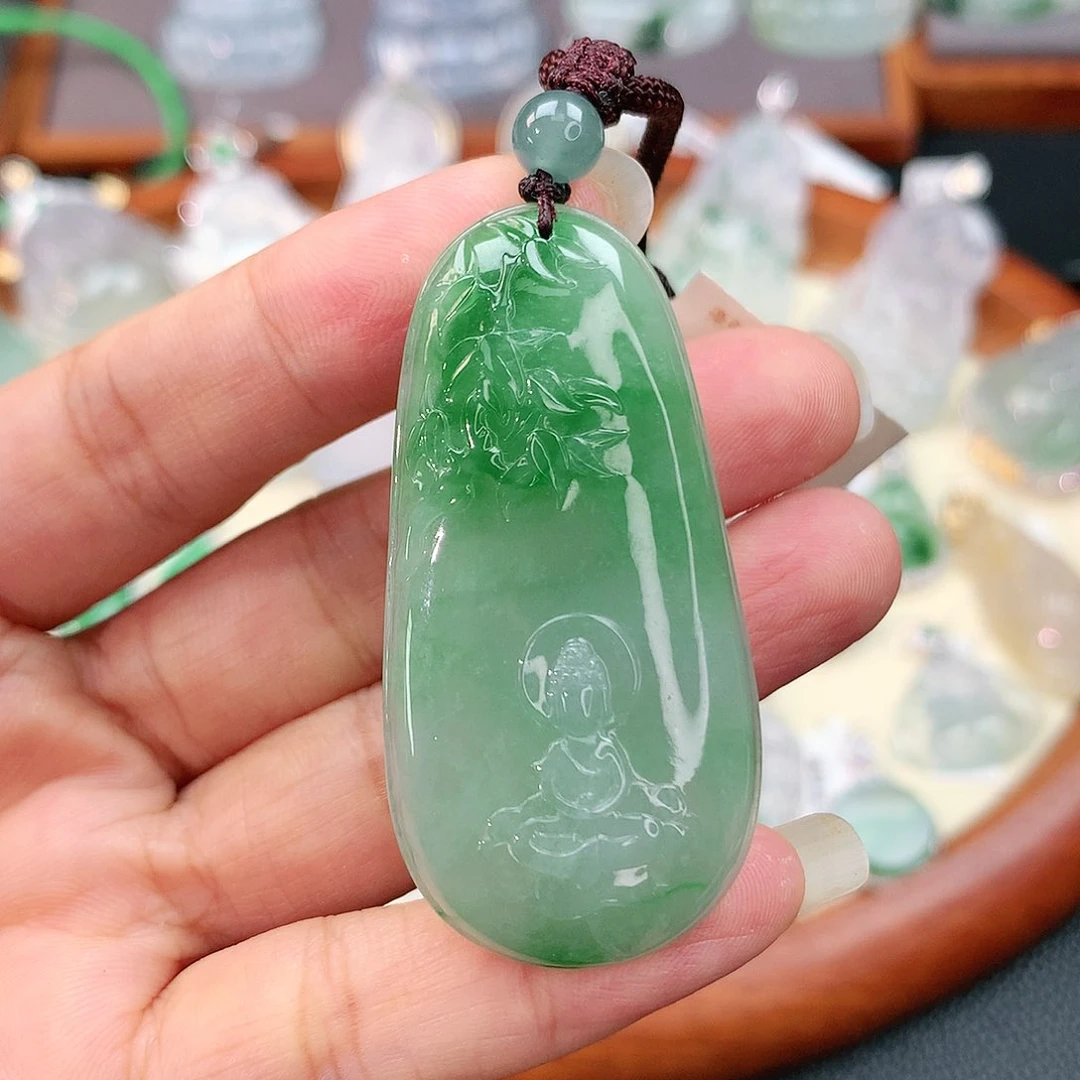 颈饰未镶嵌翡翠悟道