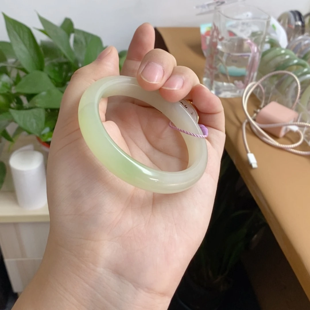 【闪购商品】和田玉手镯未镶嵌