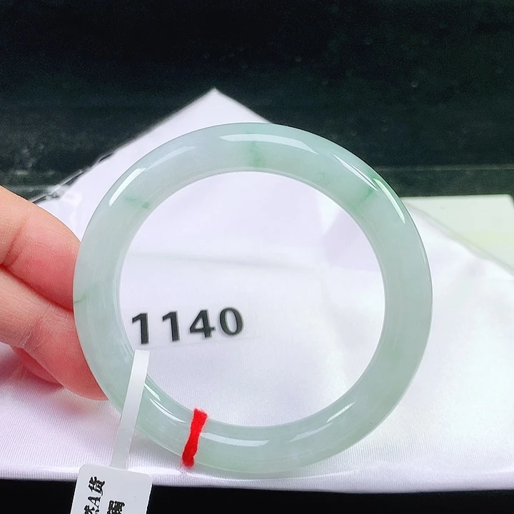 未镶嵌手镯（圆镯）翡翠1140