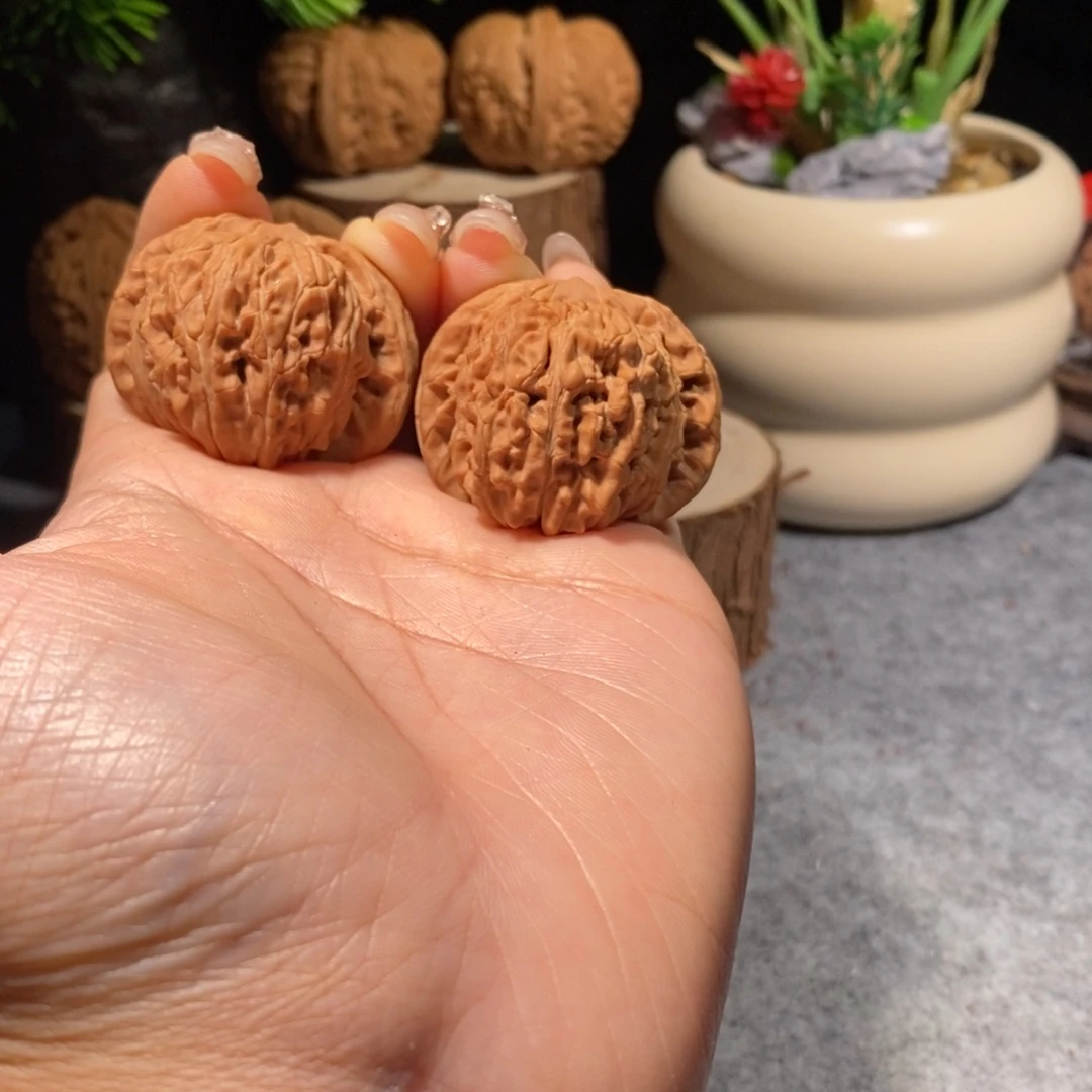 核桃把件?**?全品39四座楼