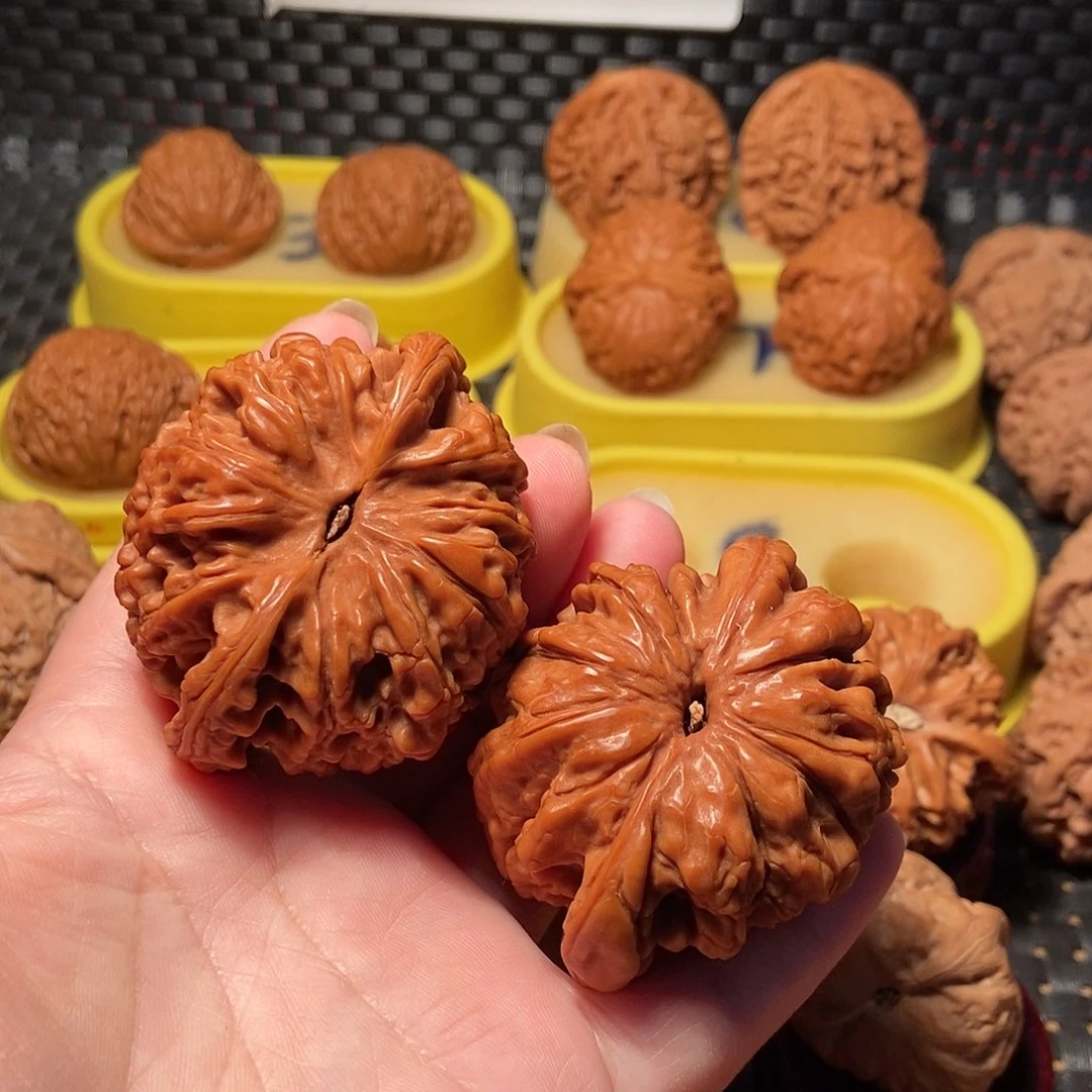 文玩核桃吊坠麒麟01