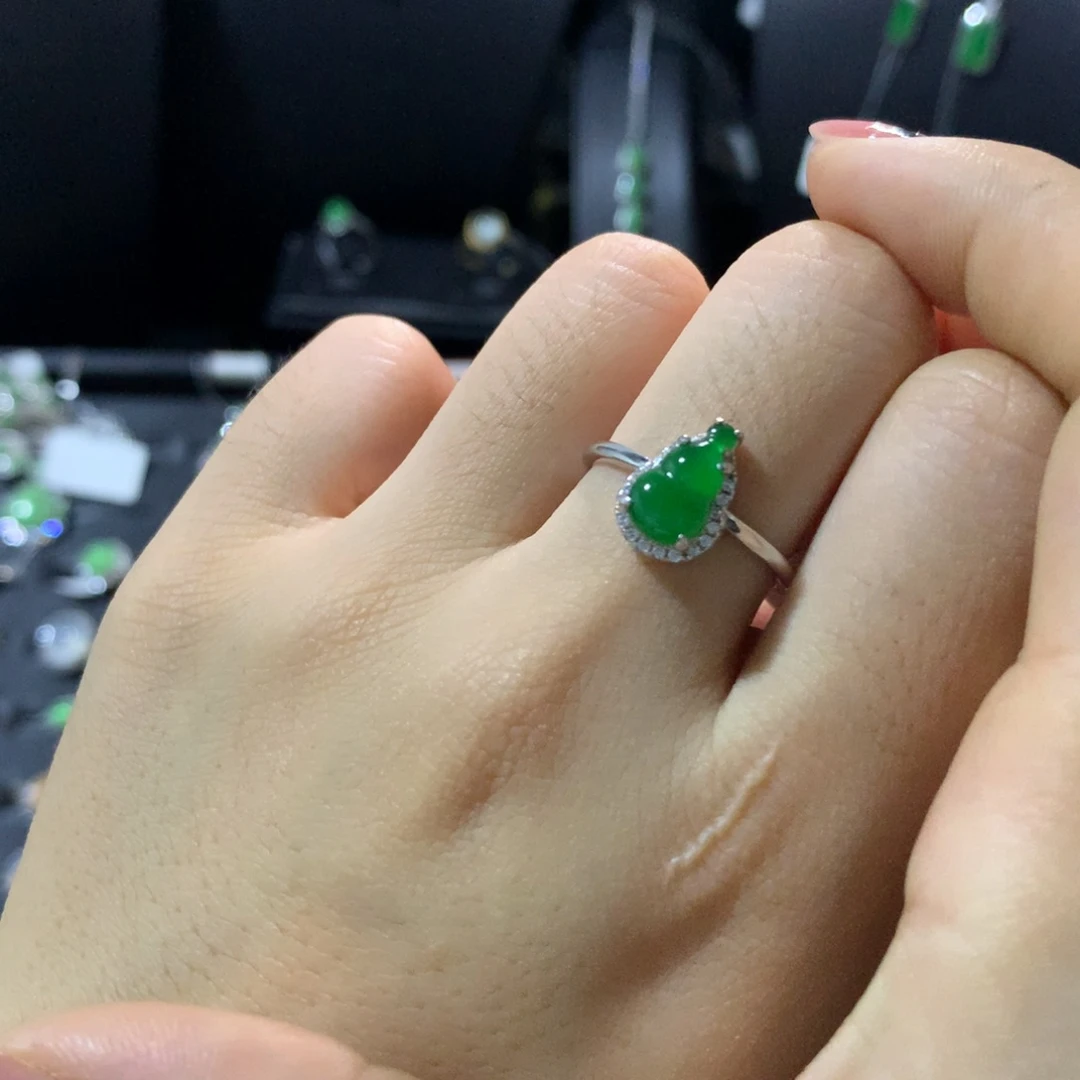 翡翠戒指银S925镶嵌戒指