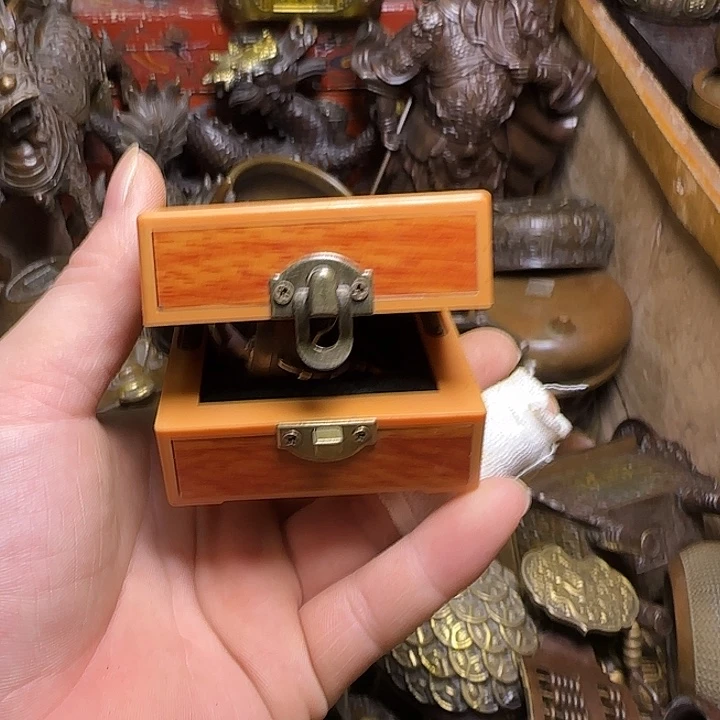 铜材质文玩摆件装饰