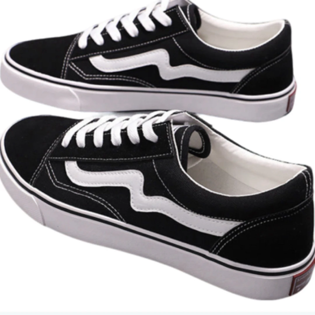 潮流黑白低帮纯色薄款通用帆布鞋透气情侣圆头浅口